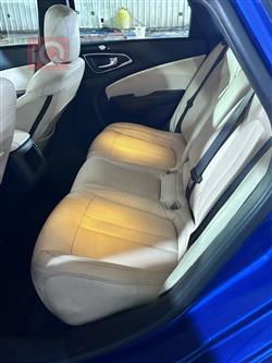 کرایسلەر 200